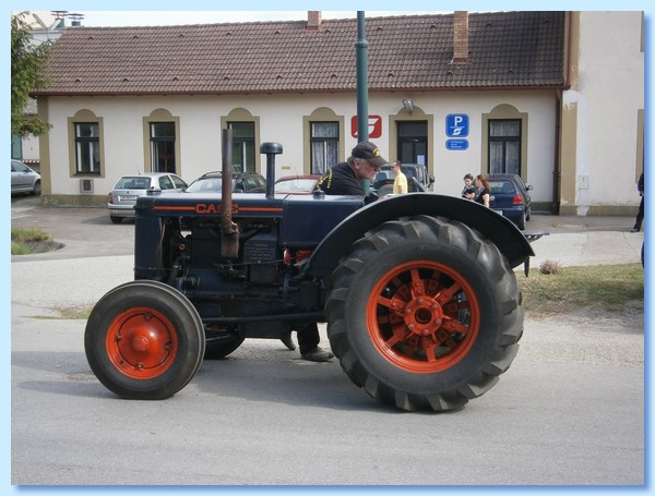 EB24.JPG
